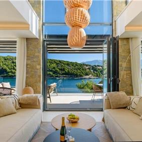 4 Bedroom Villa with Pool, Sumartin, sleeps 8